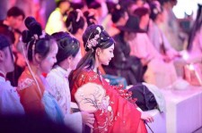 磁县汉服模特兼职(想做汉服模特去哪里找)
