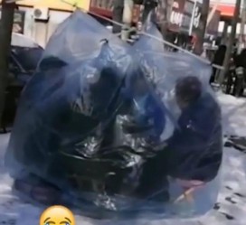 磁县东北大爷带老伴游中国(东北大爷带老伴游中国旅行)