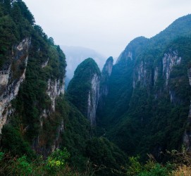 磁县伴游中国带你去湘西(湘西跟团旅游)