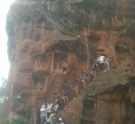 磁县乐山旅游攻略(乐山旅游攻略自由行路线推荐)