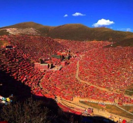 磁县色达旅游攻略(成都到色达旅游攻略)