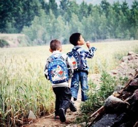 磁县河南一家四口结伴游中国2个月(河南适合一家四口旅游的地方)