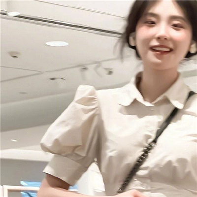 磁县高端纯出女孩雇用(高端名媛定造)奢华游艇豪侈生活月入50W